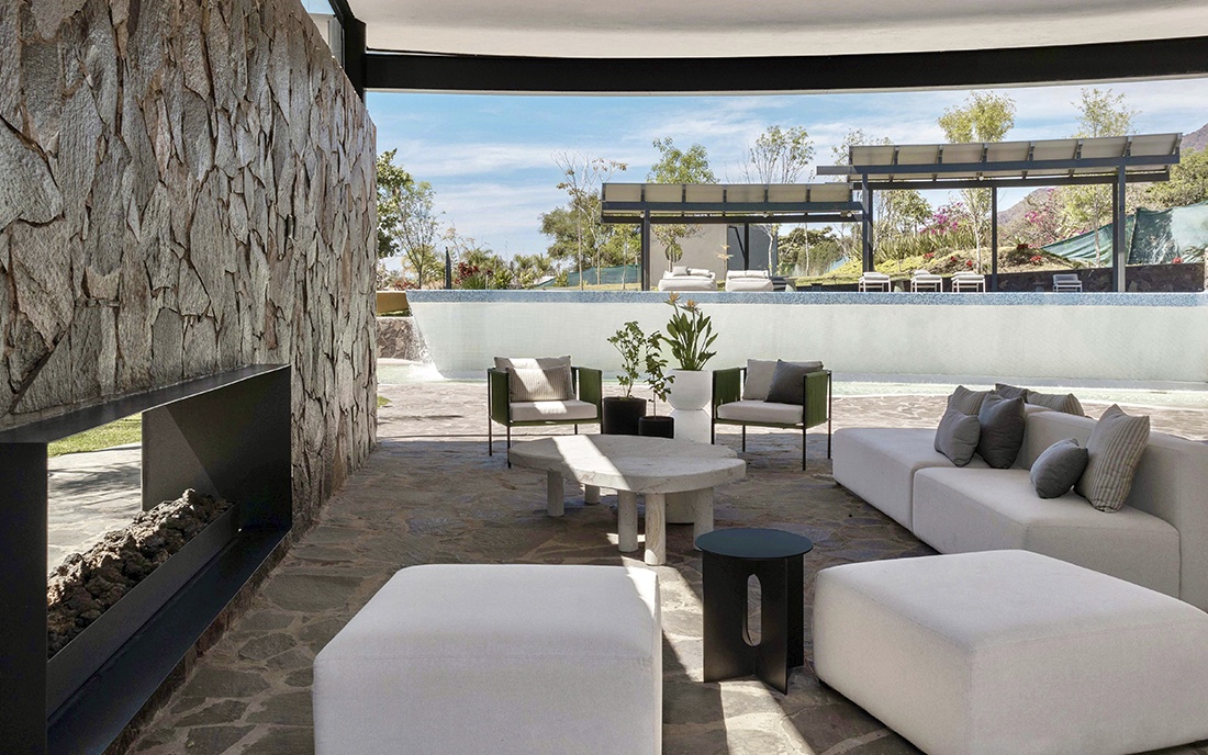 CASA CLUB CON TERRAZA