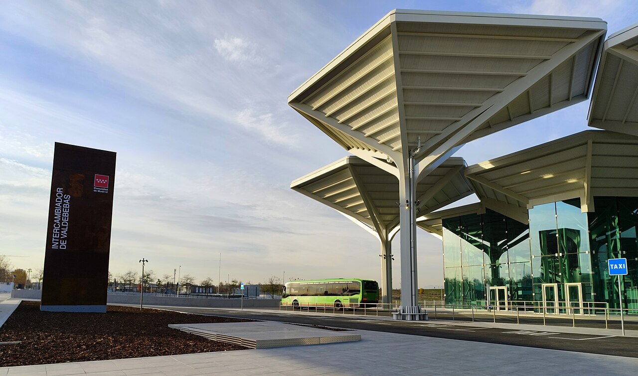 Estación de Valdebebas (líneas C1 y C10)
